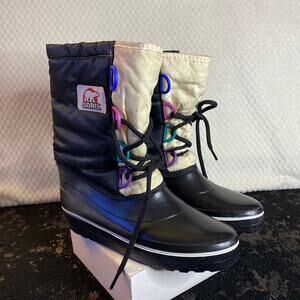 VINTAGE Sorel Size 5 Snow Boots Made in USA Felt Liner 80s 90s Rubber Sole neon
